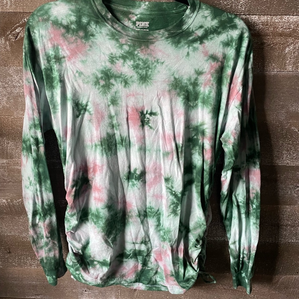 Tye dye VS pink long sleeve. Lightly worn. Fits more like medium. Super comfy.